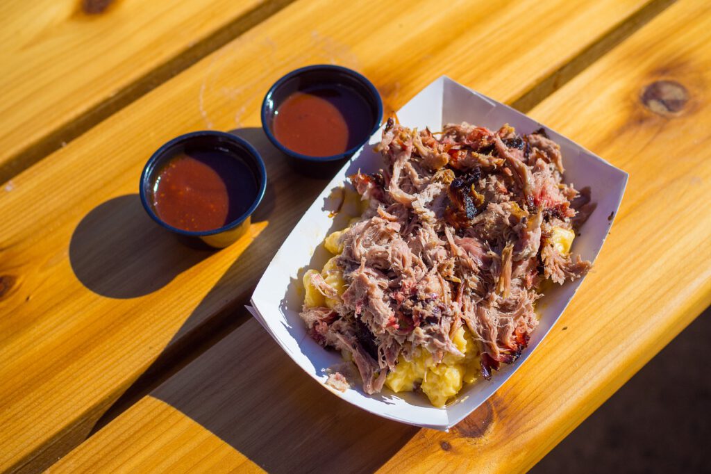 pulled pork z grilla